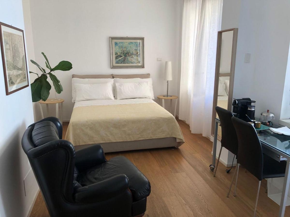 La Casa Di Sole Hotel Милано Екстериор снимка