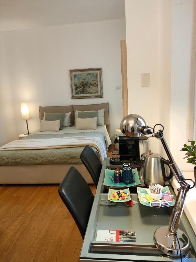 La Casa Di Sole Hotel Милано Екстериор снимка